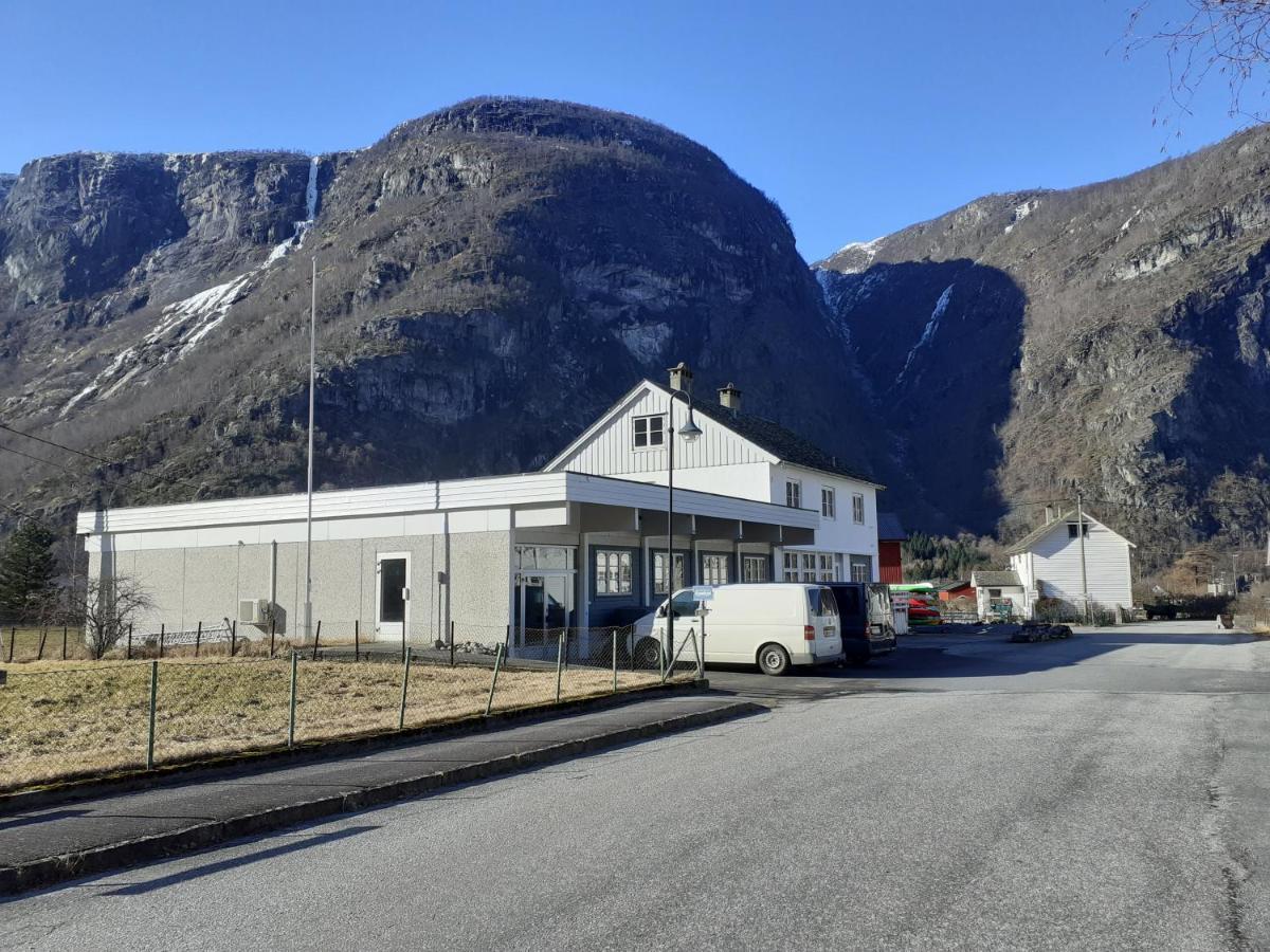 Adventure Hotel & Guesthouse Eidfjord New Екстер'єр фото